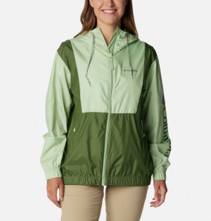 Green Women Columbia Lily Basin™ Colorblock Windbreaker | 18409542