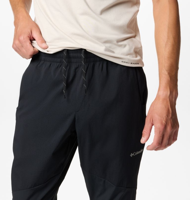 Black Men Columbia Tech™ Wind Hiking Pants | 34147810