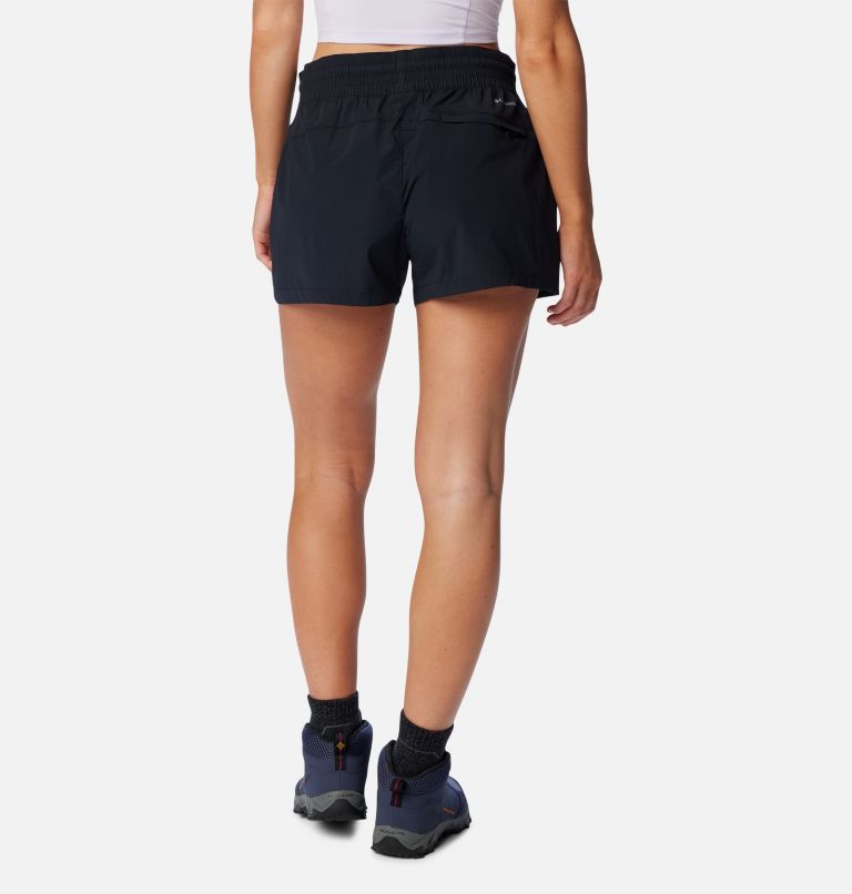 Black Women Columbia Boundless Trek™ Active Cargo Shorts | 19815944