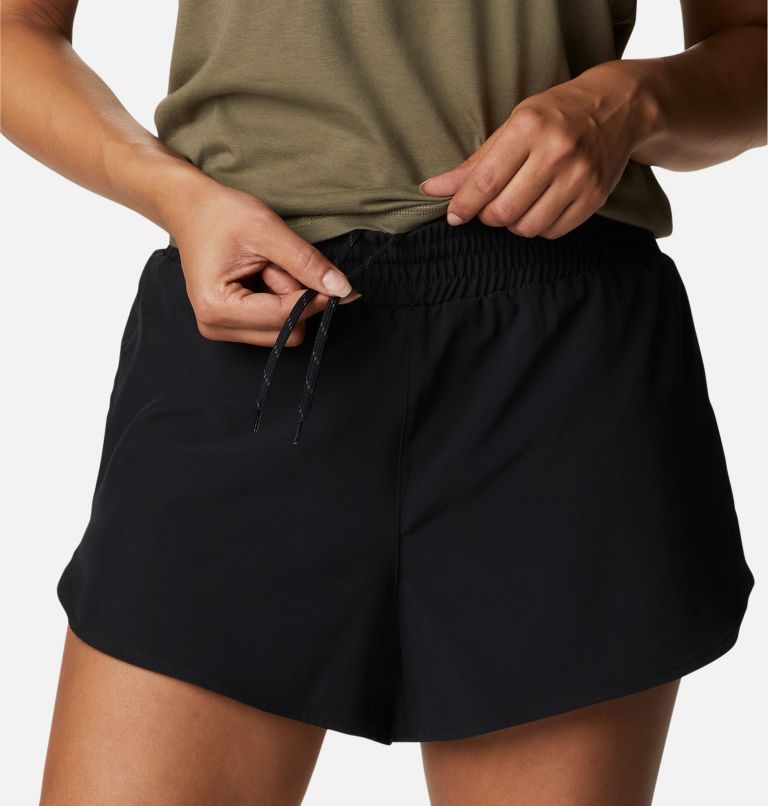 Black Women Columbia Hike™ Shorts | 65865832