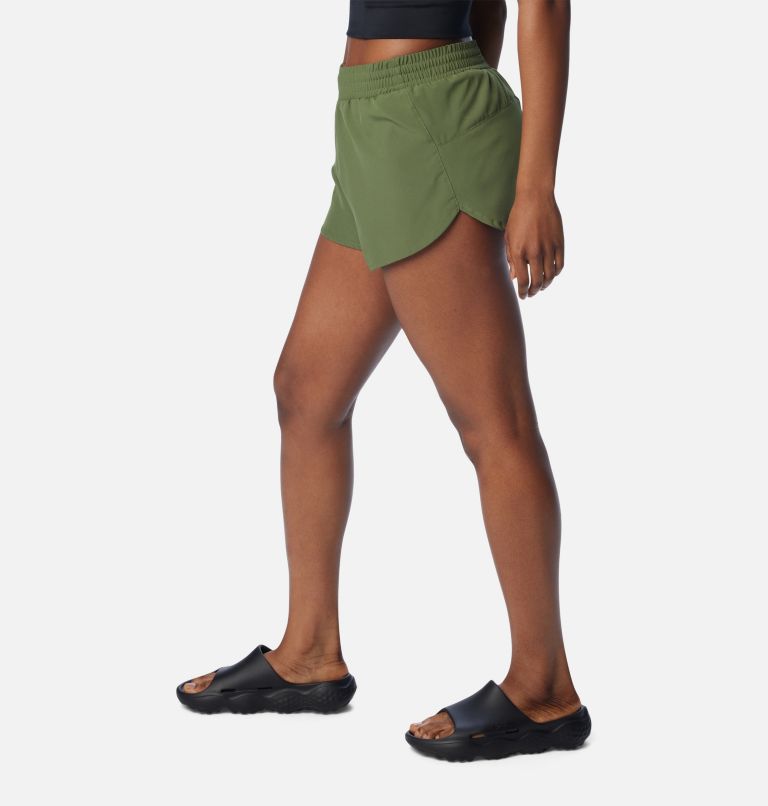 Green Women Columbia Hike™ Shorts | 34751912