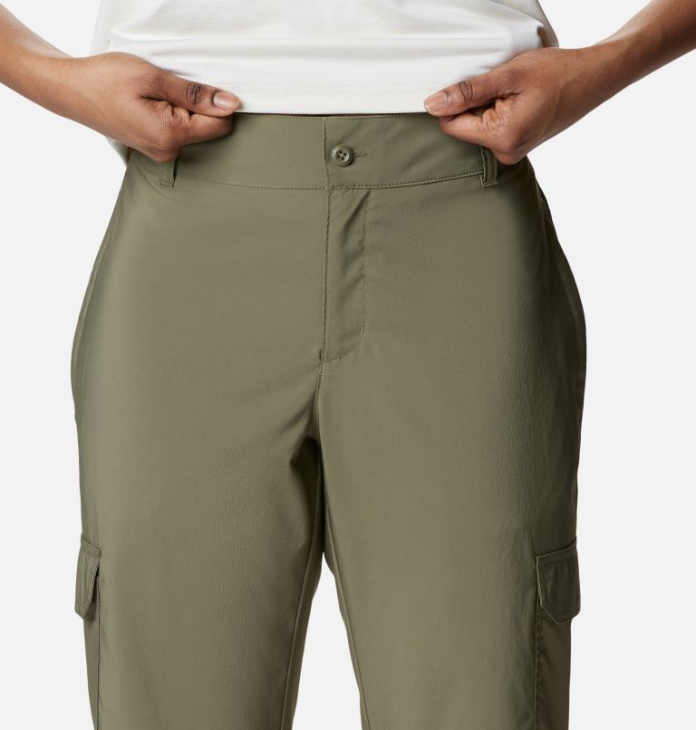 Green Women Columbia Silver Ridge Utility™ Cargo Walking Capri Hiking Pants | 40346585