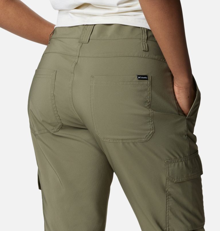 Green Women Columbia Silver Ridge Utility™ Cargo Walking Capri Hiking Pants | 40346585