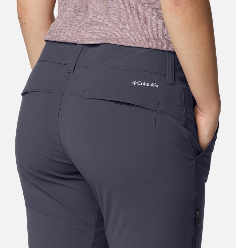 Navy Women Columbia Saturday Trail™ Long Shorts | 9887735